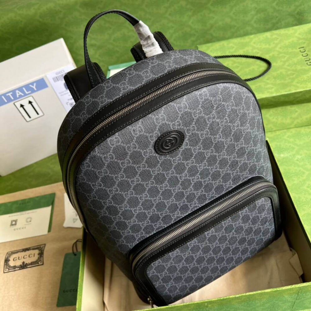 Gucci GG Supreme Backpack 704017