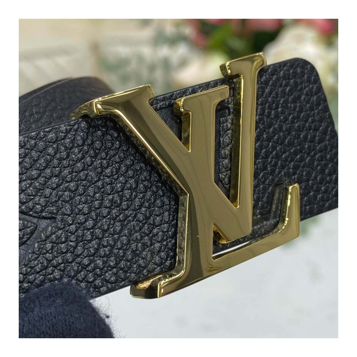 Louis Vuitton LV Iconic 30mm Reversible Belt M0328V