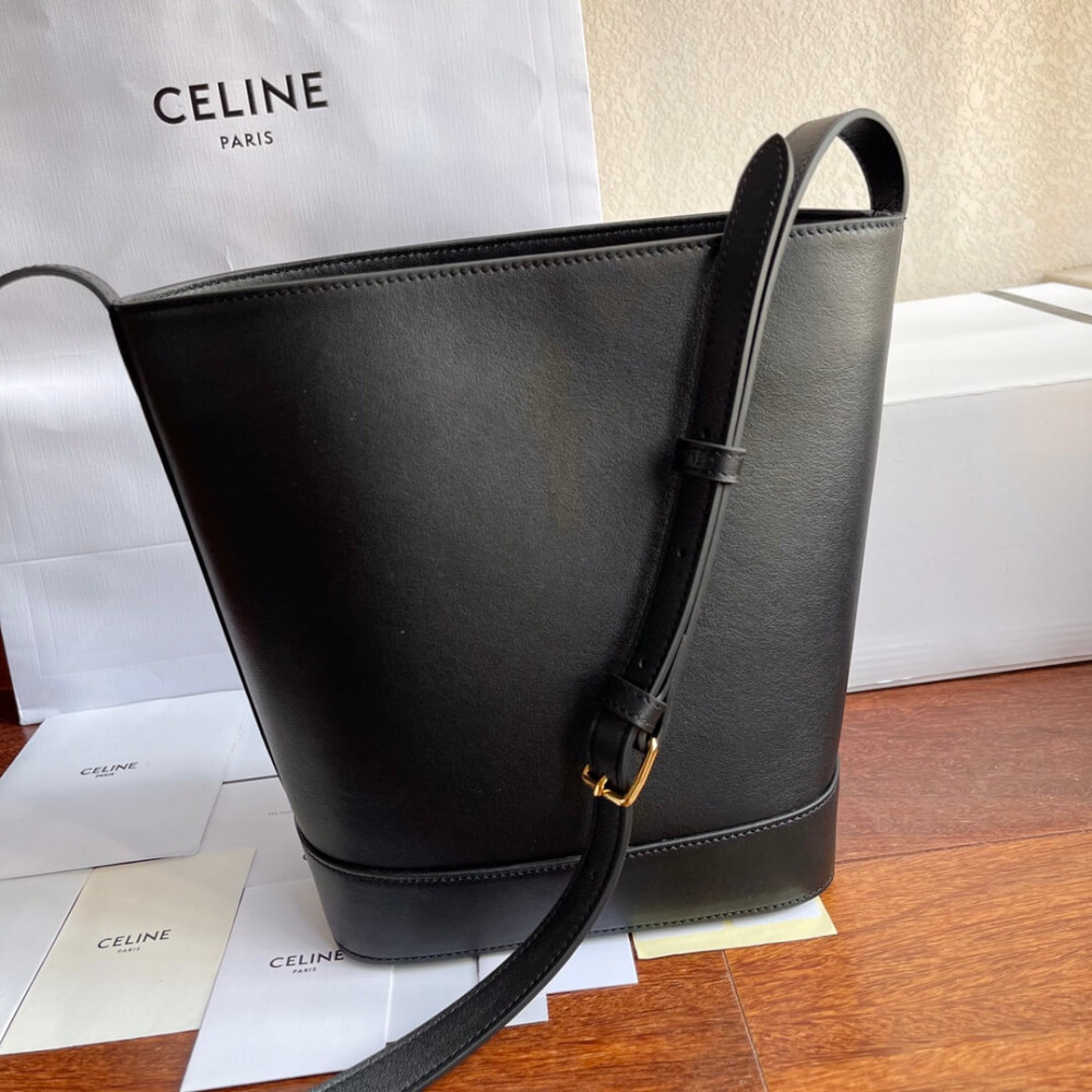 Celine Small Bucket Cuir Triomphe In Smooth Calfskin 113783