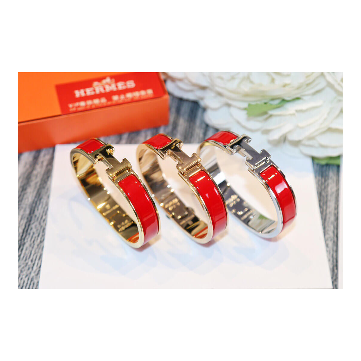 Hermes Narrow Clic H Bracelet In Red