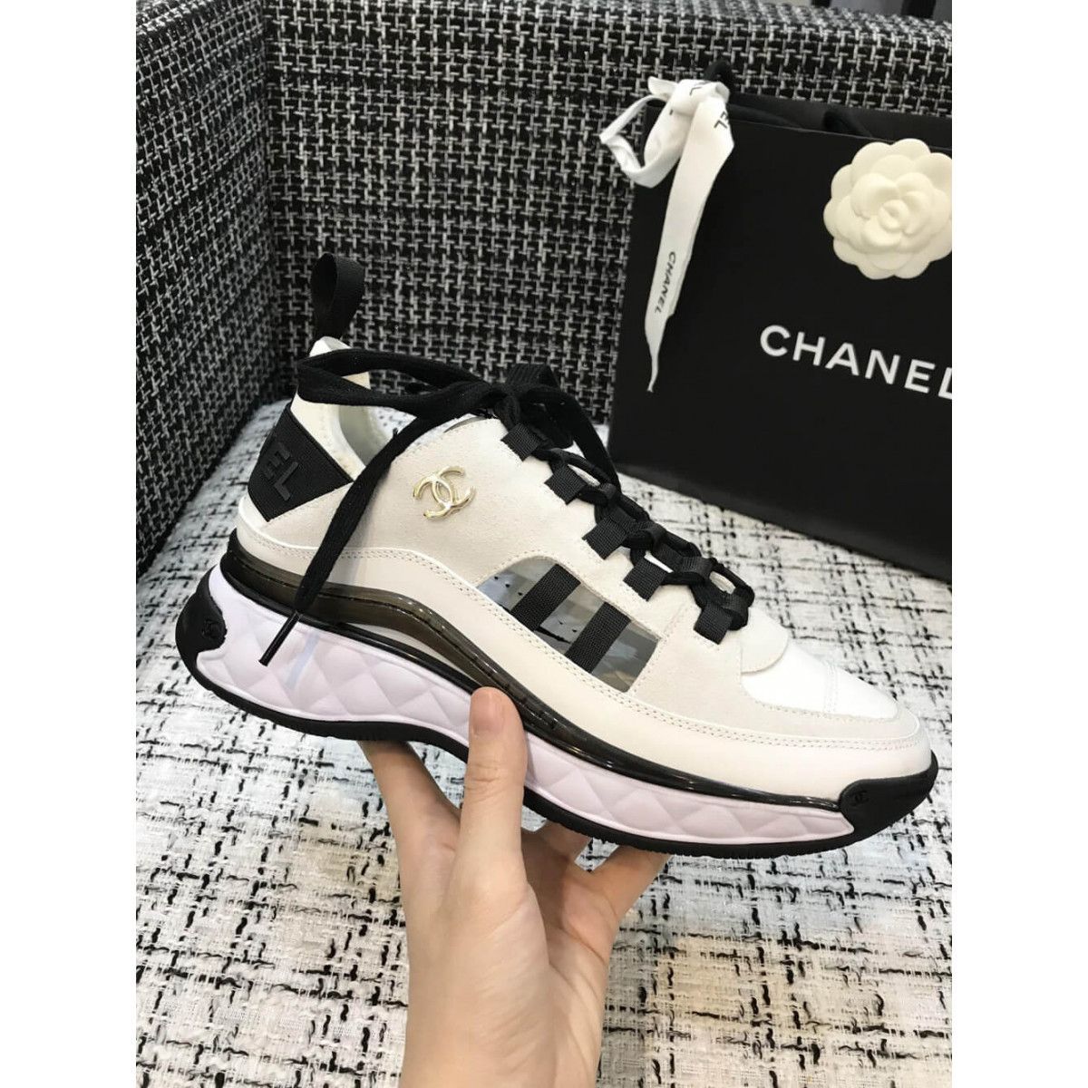 Chanel Velve Calfskin Sneakers G35617