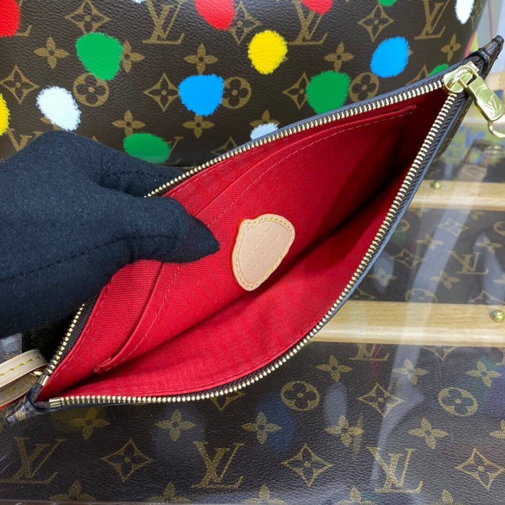 Louis Vuitton Yayoi Kusama Neverfull MM M46381