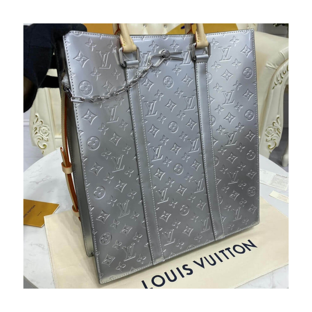 Louis Vuitton Sac Plat Silver M45884