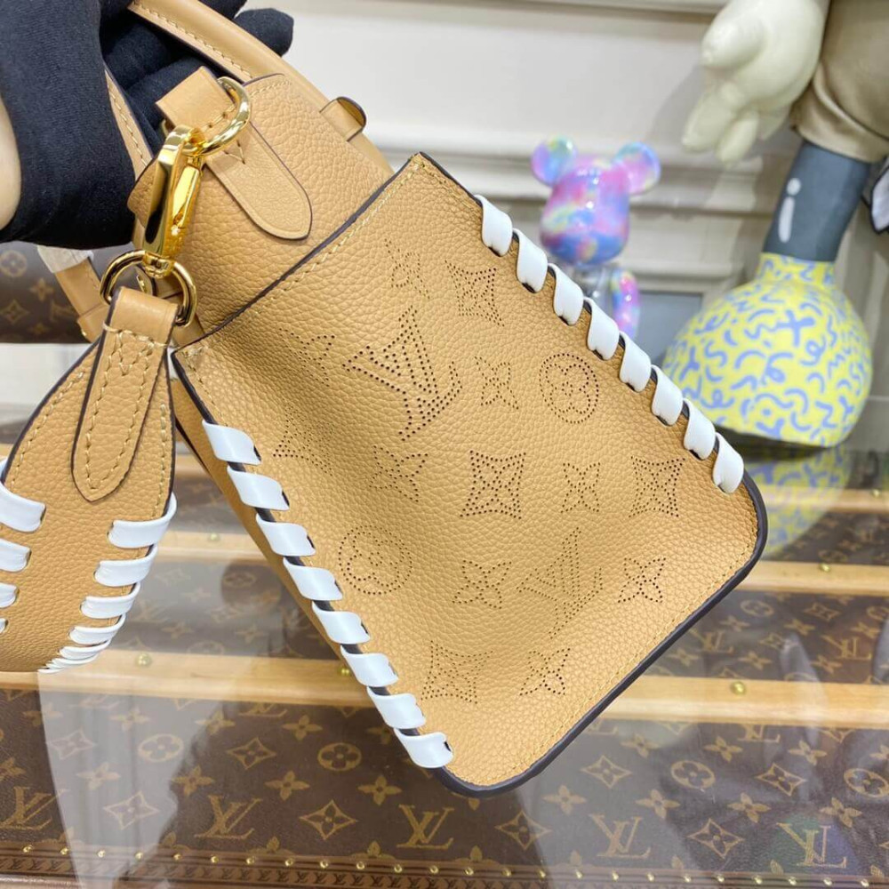 Louis Vuitton On My Side PM Shoulder Bag M21585