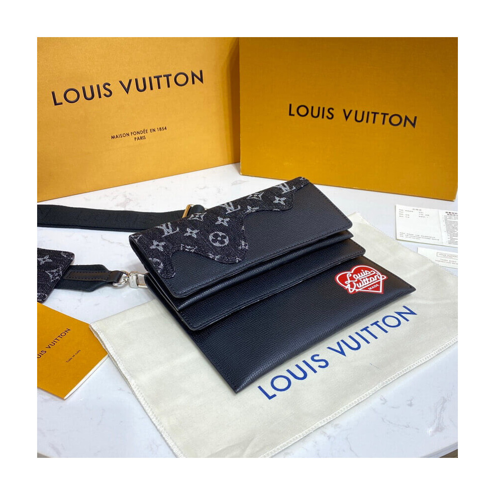 Louis Vuitton x Nigo Trio Pouch M81013