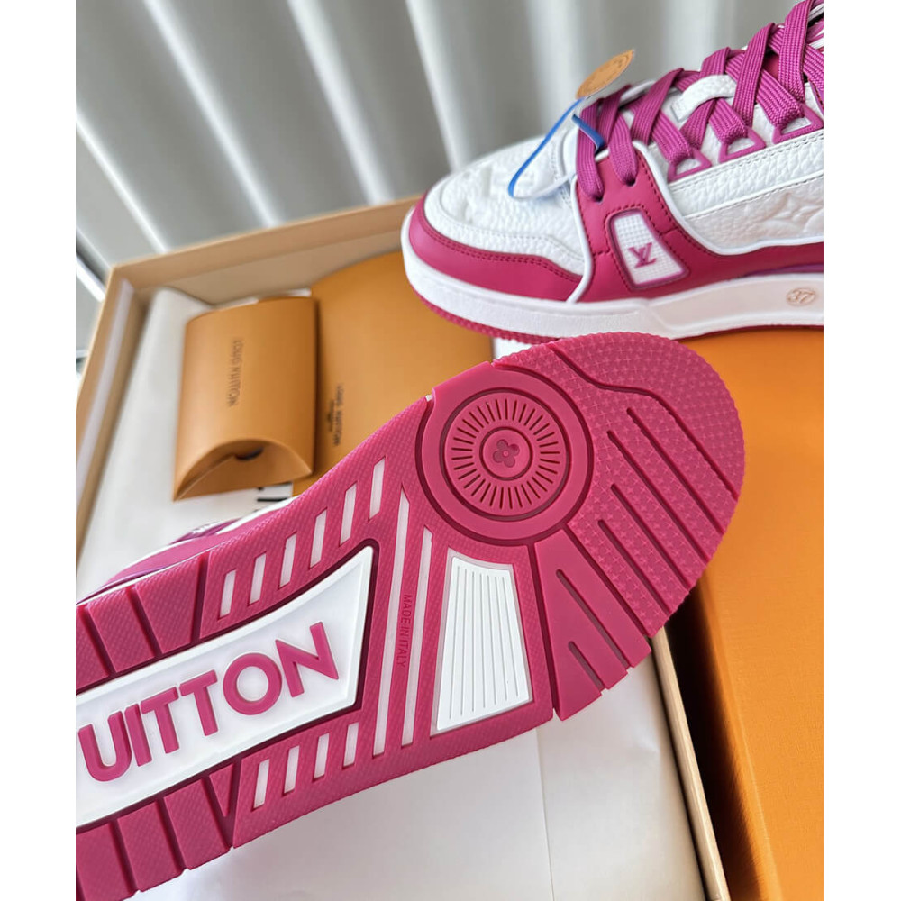 Louis Vuttion LV Trainer Sneaker Fuchsia 1ABOF4