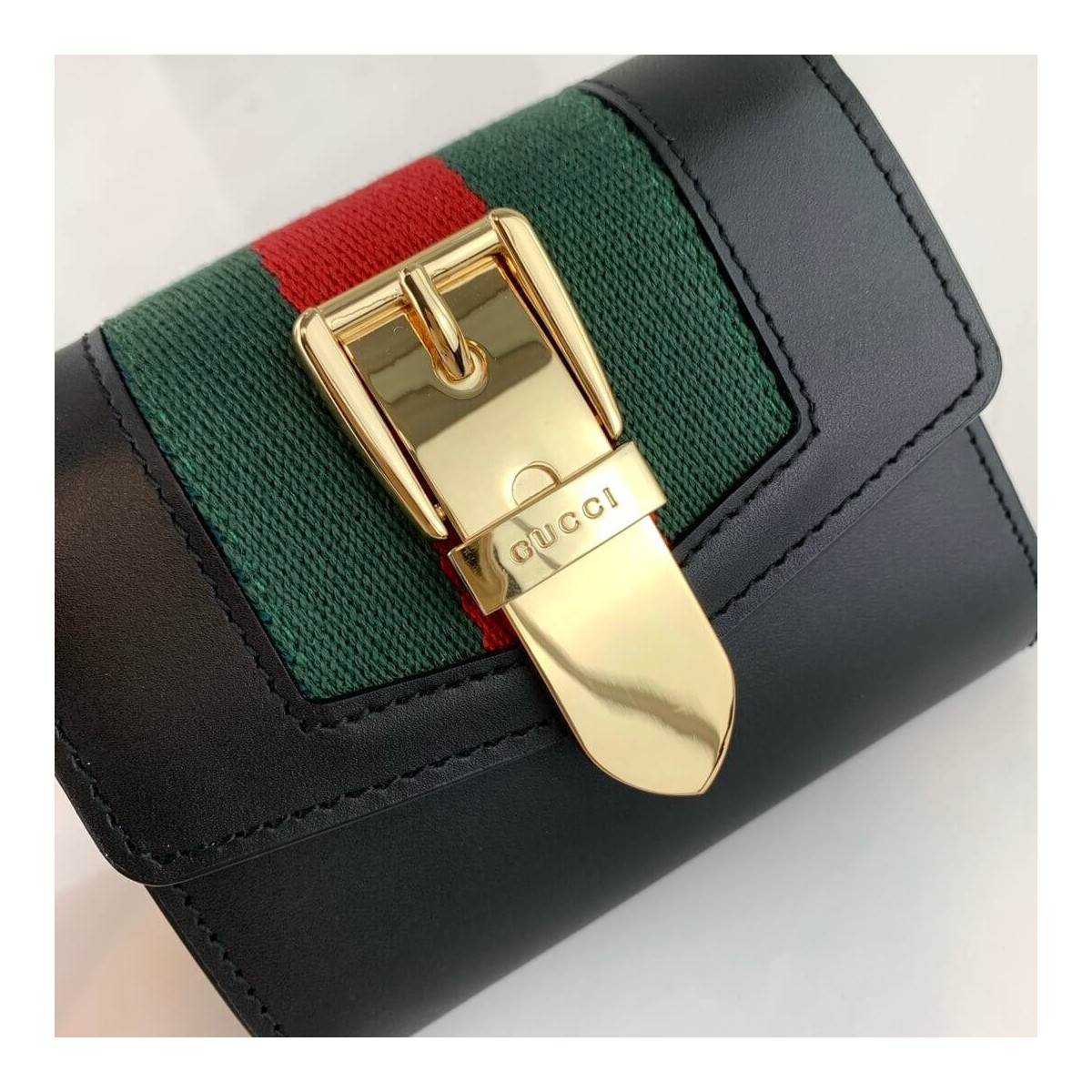 Gucci Sylvie Leather Wallet 476081