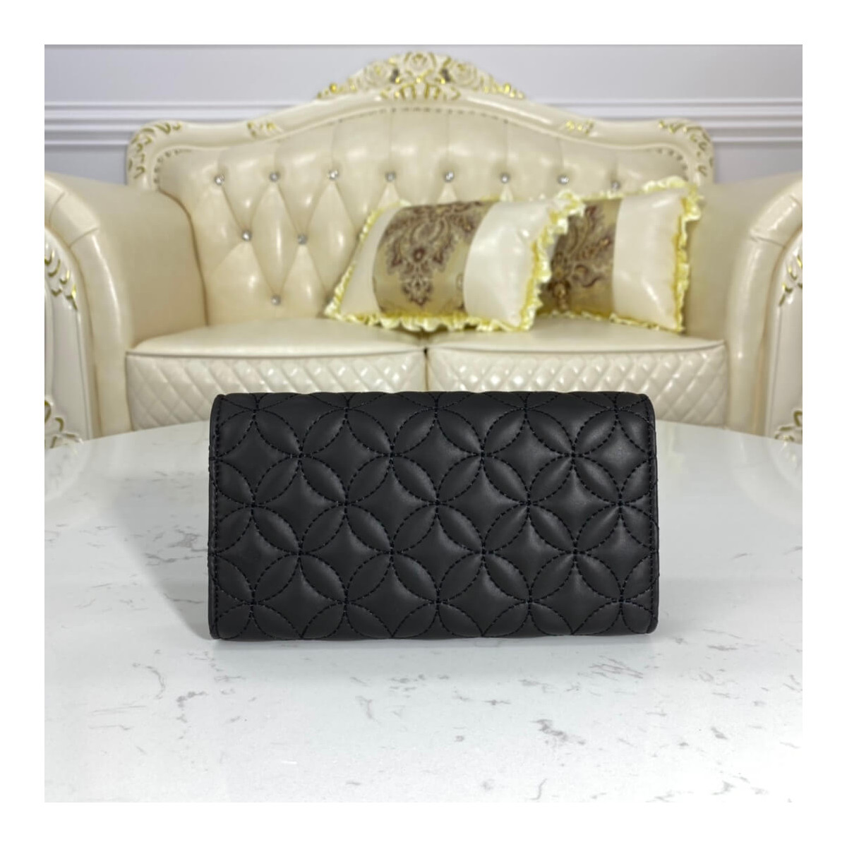 Louis Vuitton Capucines Wallet M68590