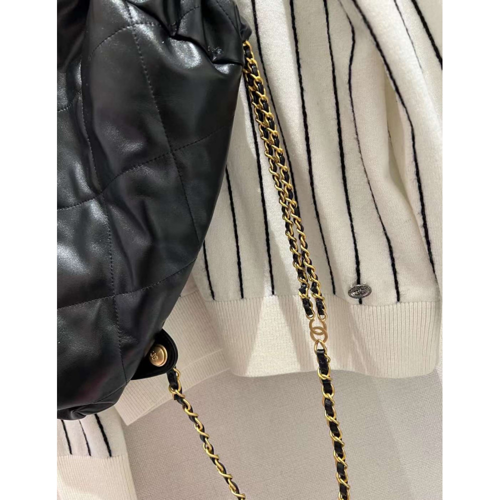 Chanel 22 Backpack in Black Shiny Calfskin AS3859