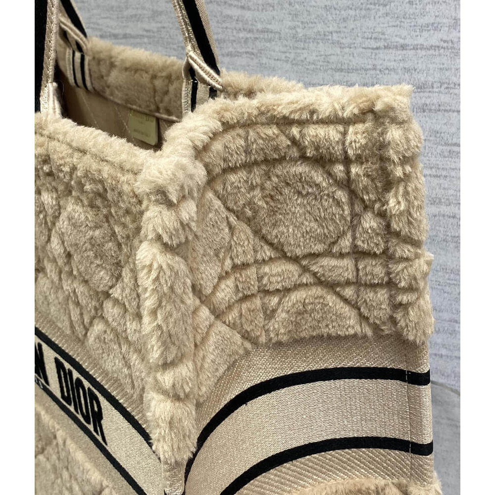 Christian Dior Large Book Tote Beige Cannage Shearling M1286