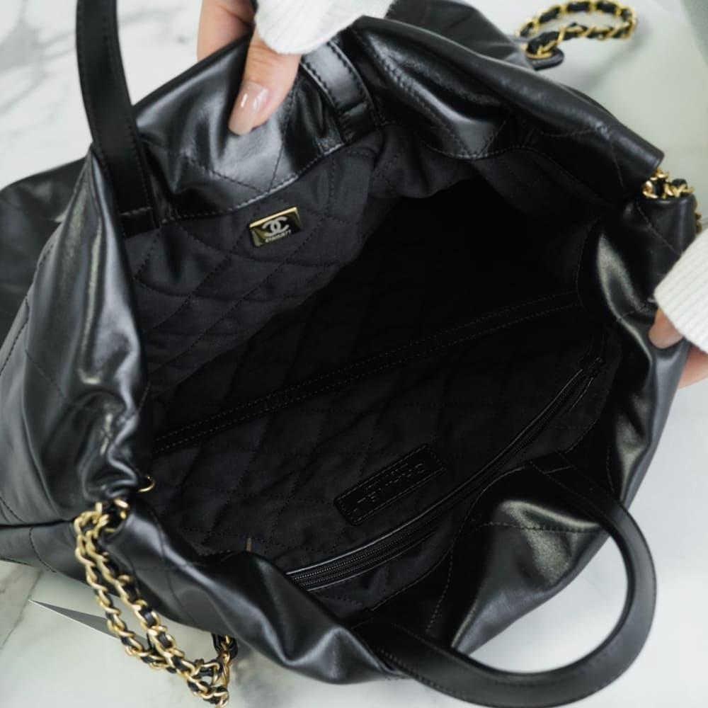 Chanel 22 Backpack in Black Shiny Calfskin AS3859