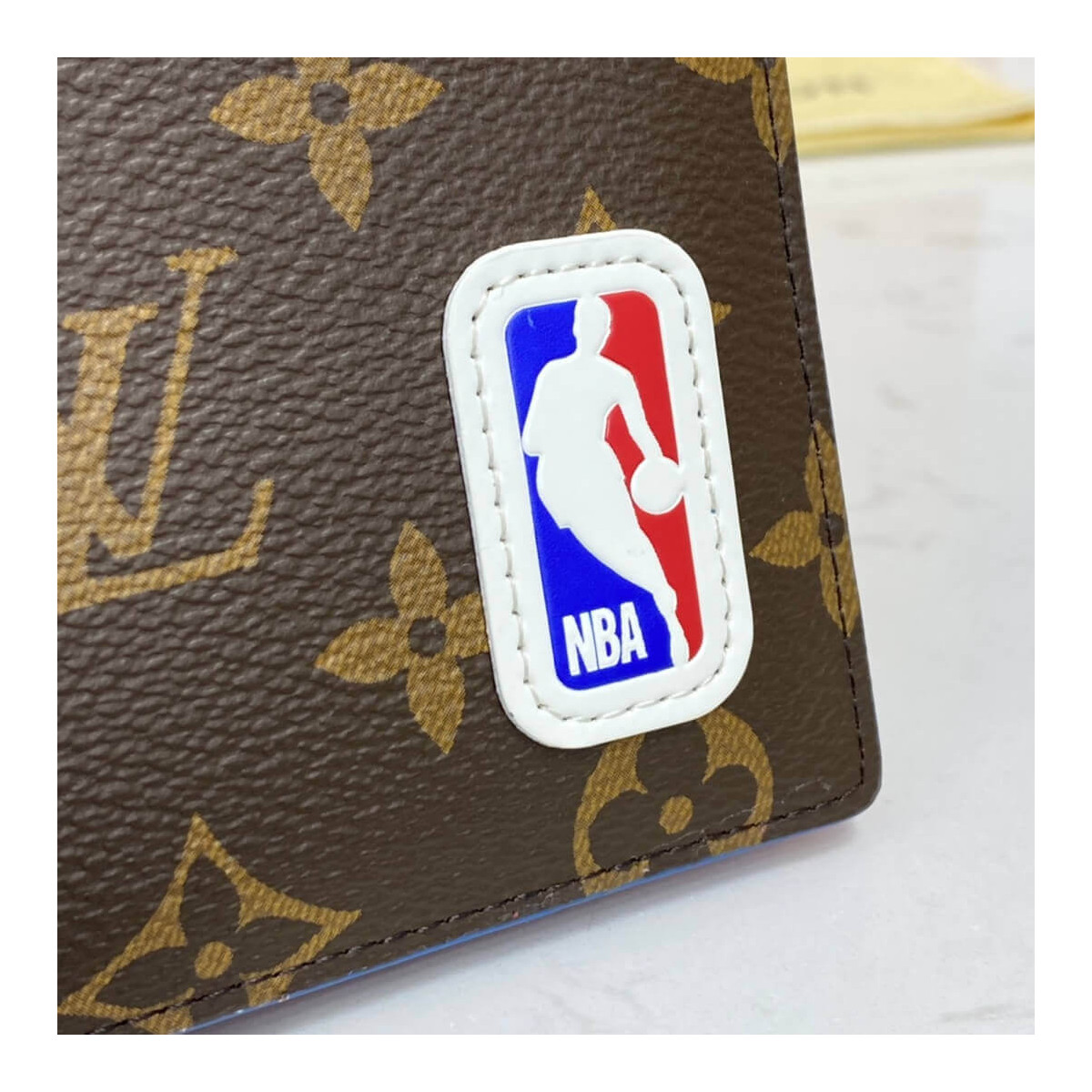 Louis Vuitton LV x NBA Multiple Wallet M80105