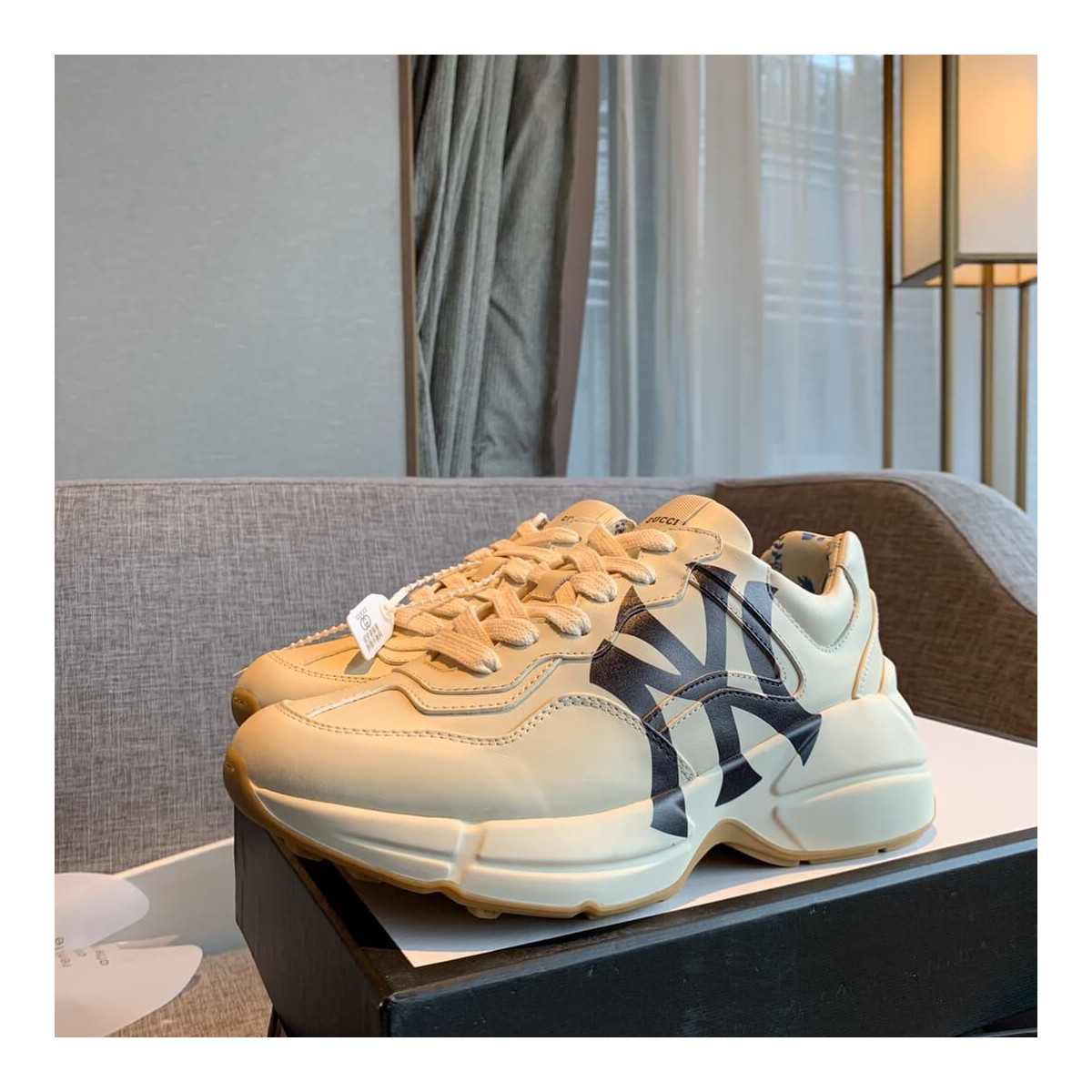 Gucci Rhyton Sneaker with NY Yankees 576963