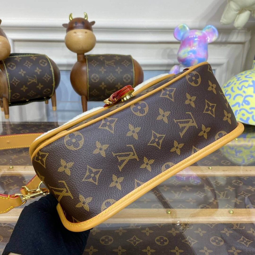 Louis Vuitton Monogram and Shearling Diane Bag M46317