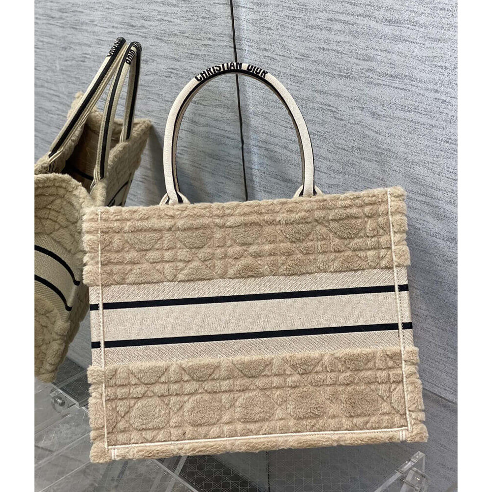 Christian Dior Medium Book Tote Beige Cannage Shearling M1296