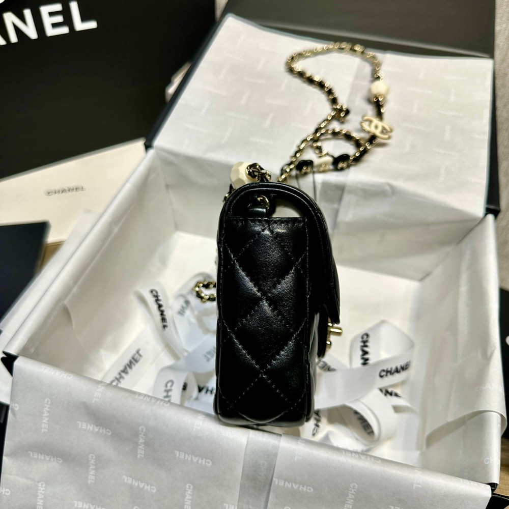 Chanel Mini Flap Bag in Black Lambskin AS3782