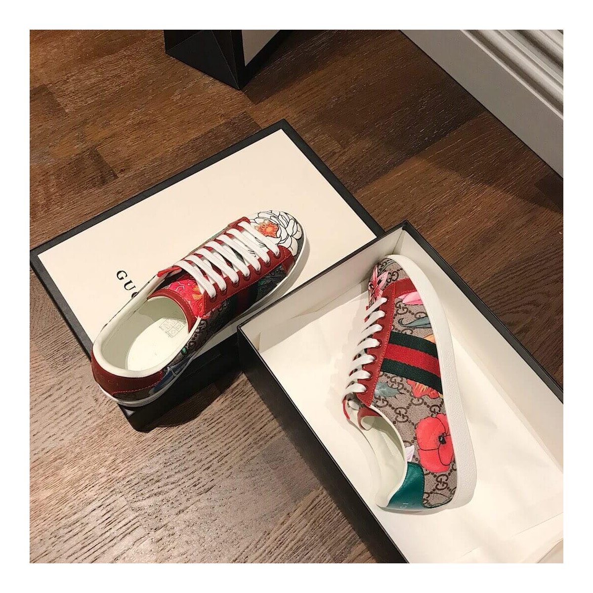 Gucci Ace GG Flora Sneaker 433900