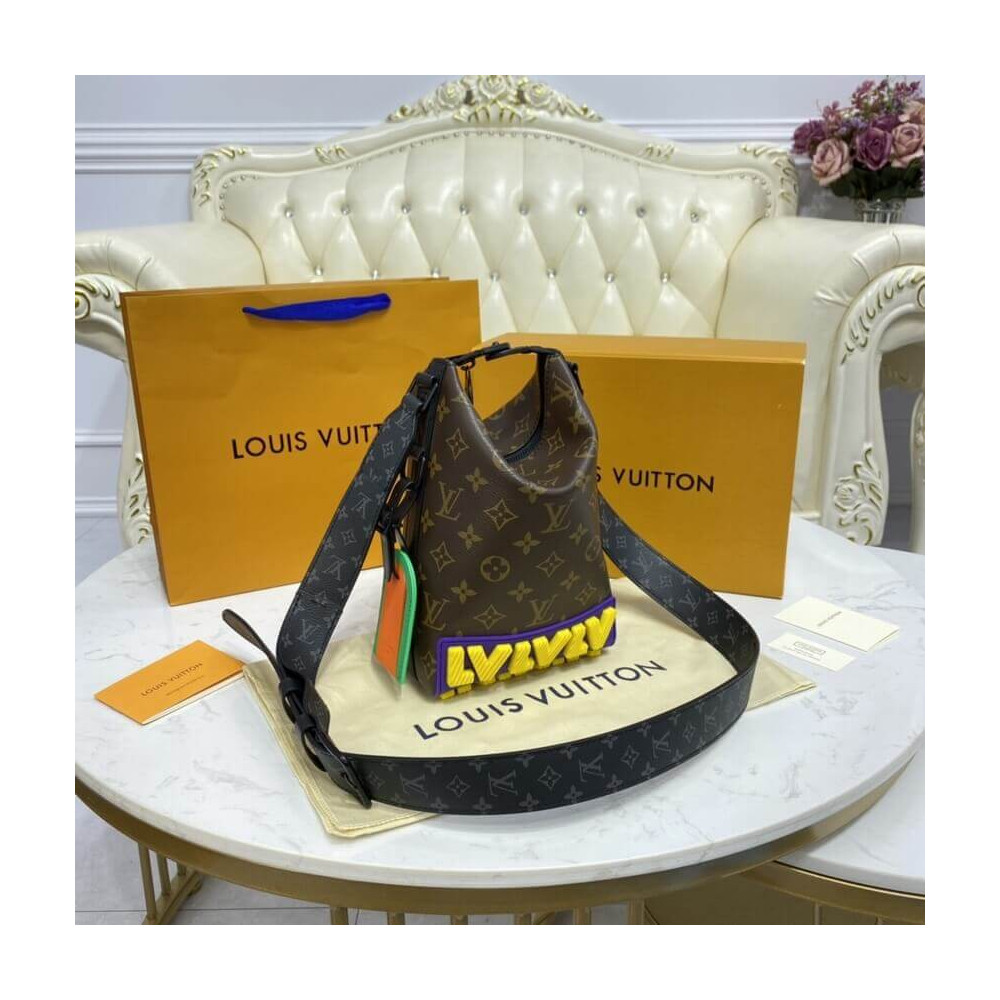 Louis Vuitton Cruiser Messenger M57966