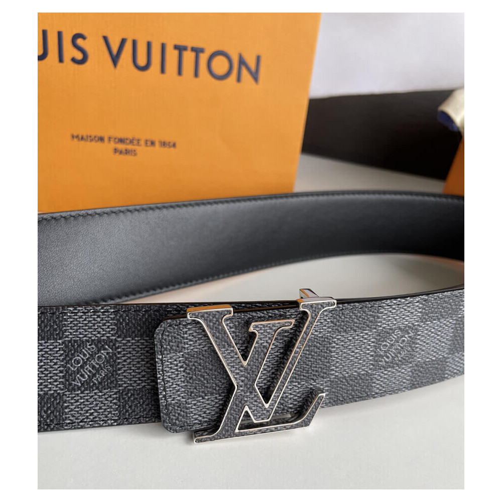 Louis Vuitton LV Initiales 40mm Reversible Belt M0340T