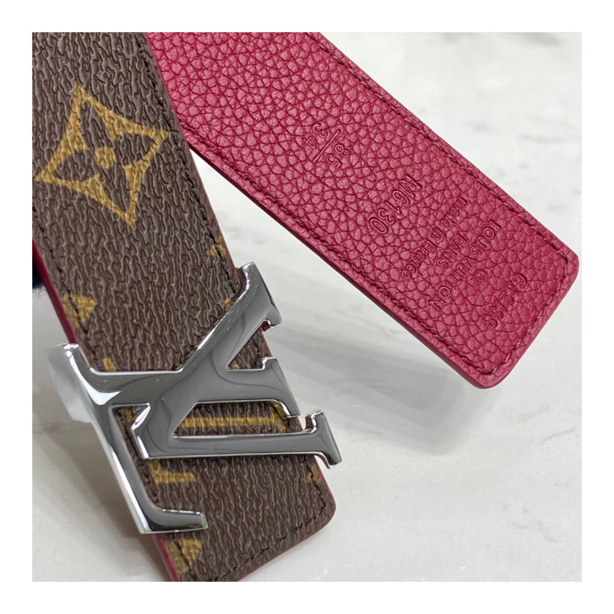 Louis Vuitton LV Initiales 30mm Reversible Belt M0317W