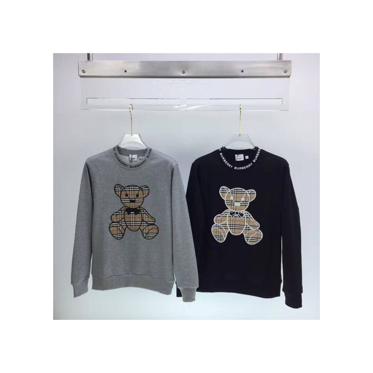 Burberry Thomas Bear Appliqué Cotton Sweatshirt P803