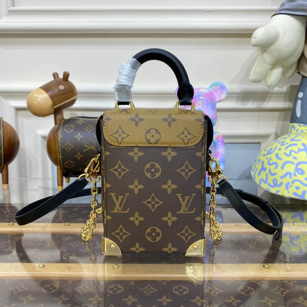 Louis Vuitton Camera Box Bag M82465