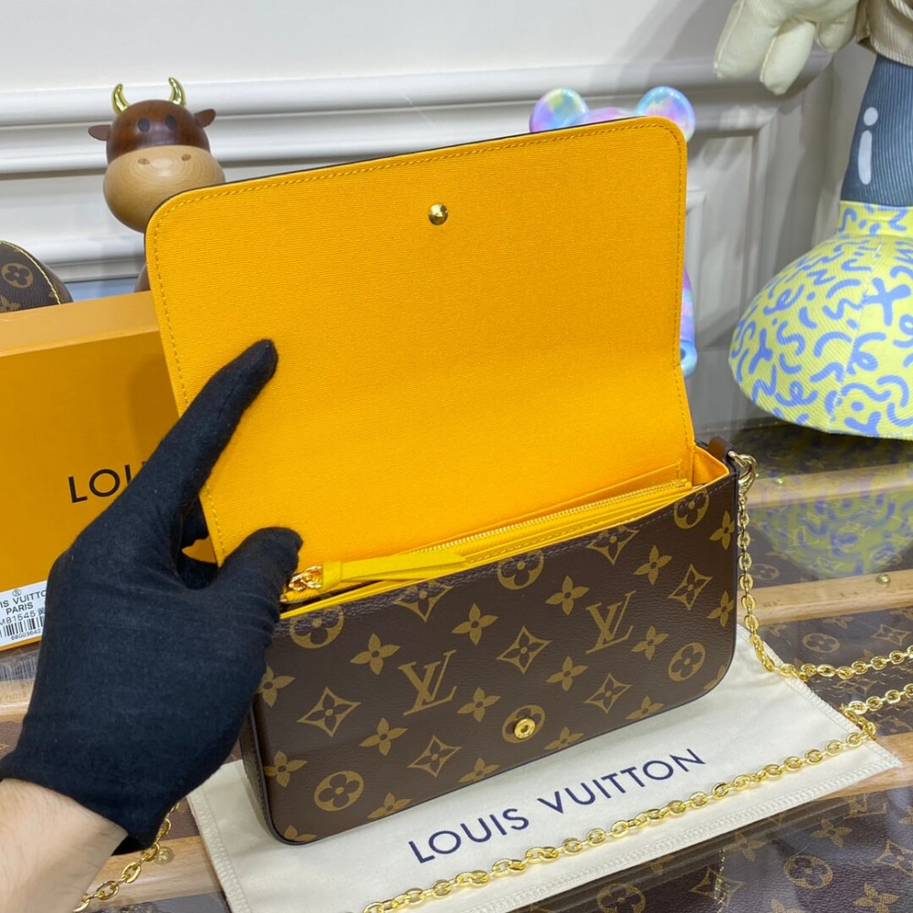 Louis Vuitton Christmas Animation 2022 Felicie Pochette M81545