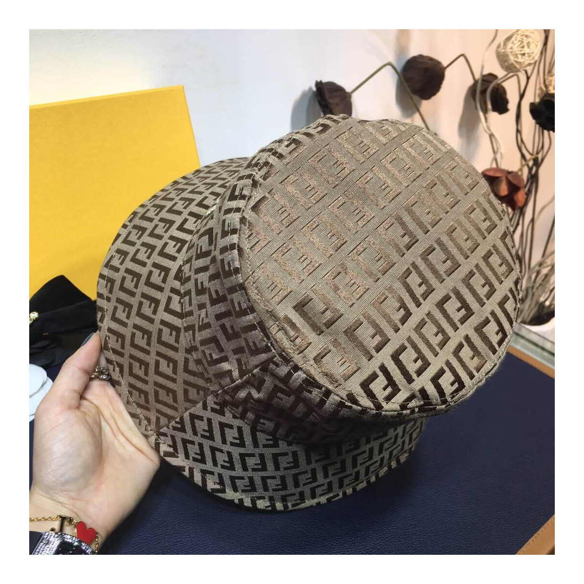 Fendi Reversible FF Bucket Hat FD-004