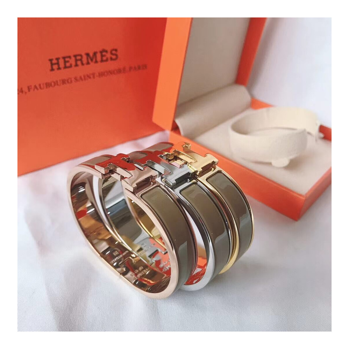 Hermes Narrow Clic H Bracelet In Grey