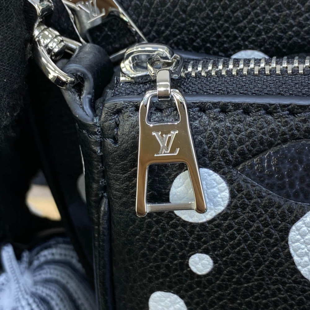 LV x YK Multi Pochette Accessoires​ M46410 Black/White