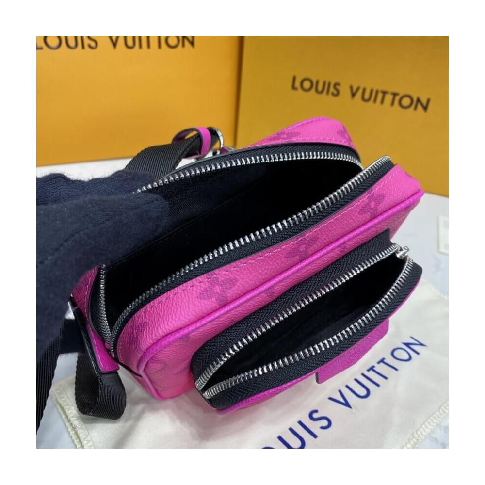 Louis Vuitton Outdoor Pouch Rosy M30781