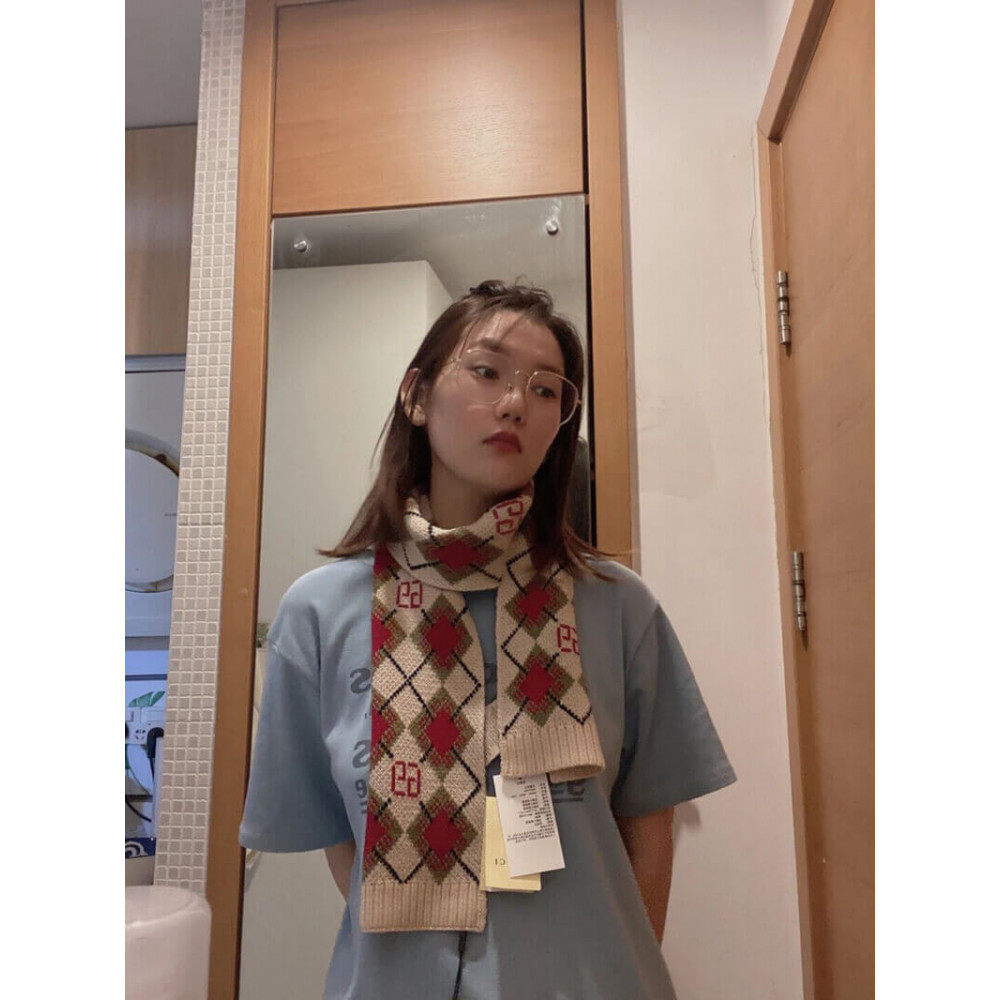 Gucci GG Argyle Wool Scarf 660631