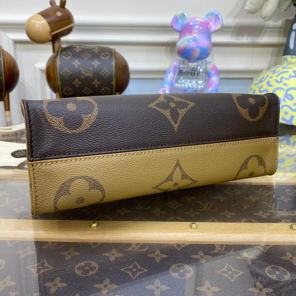 Louis Vuitton OnTheGo East West M46653