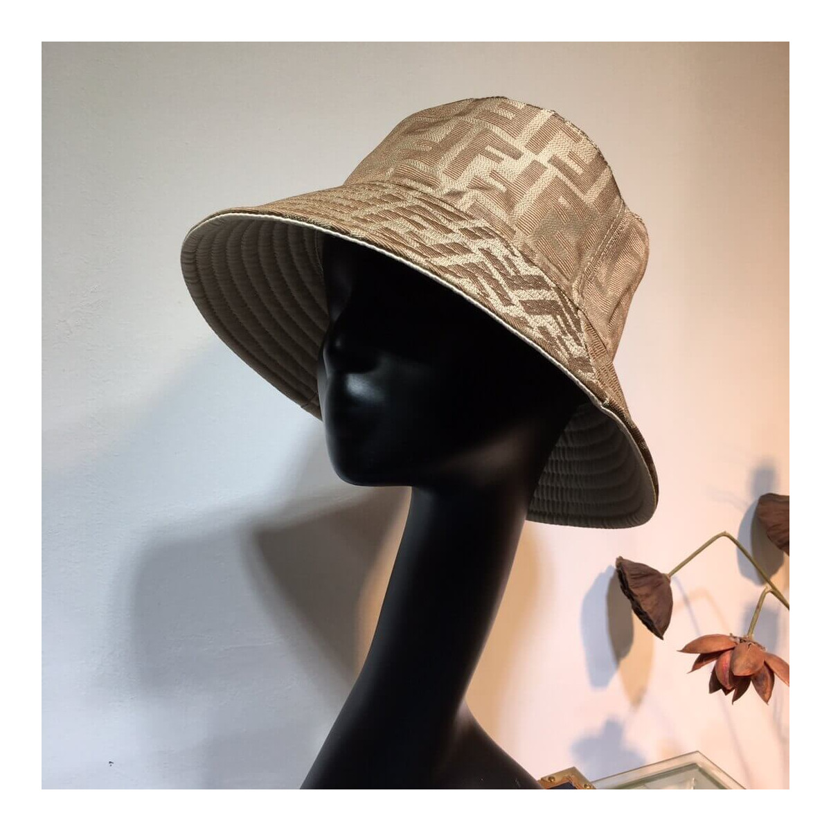 Fendi Reversible FF Bucket Hat FD-005