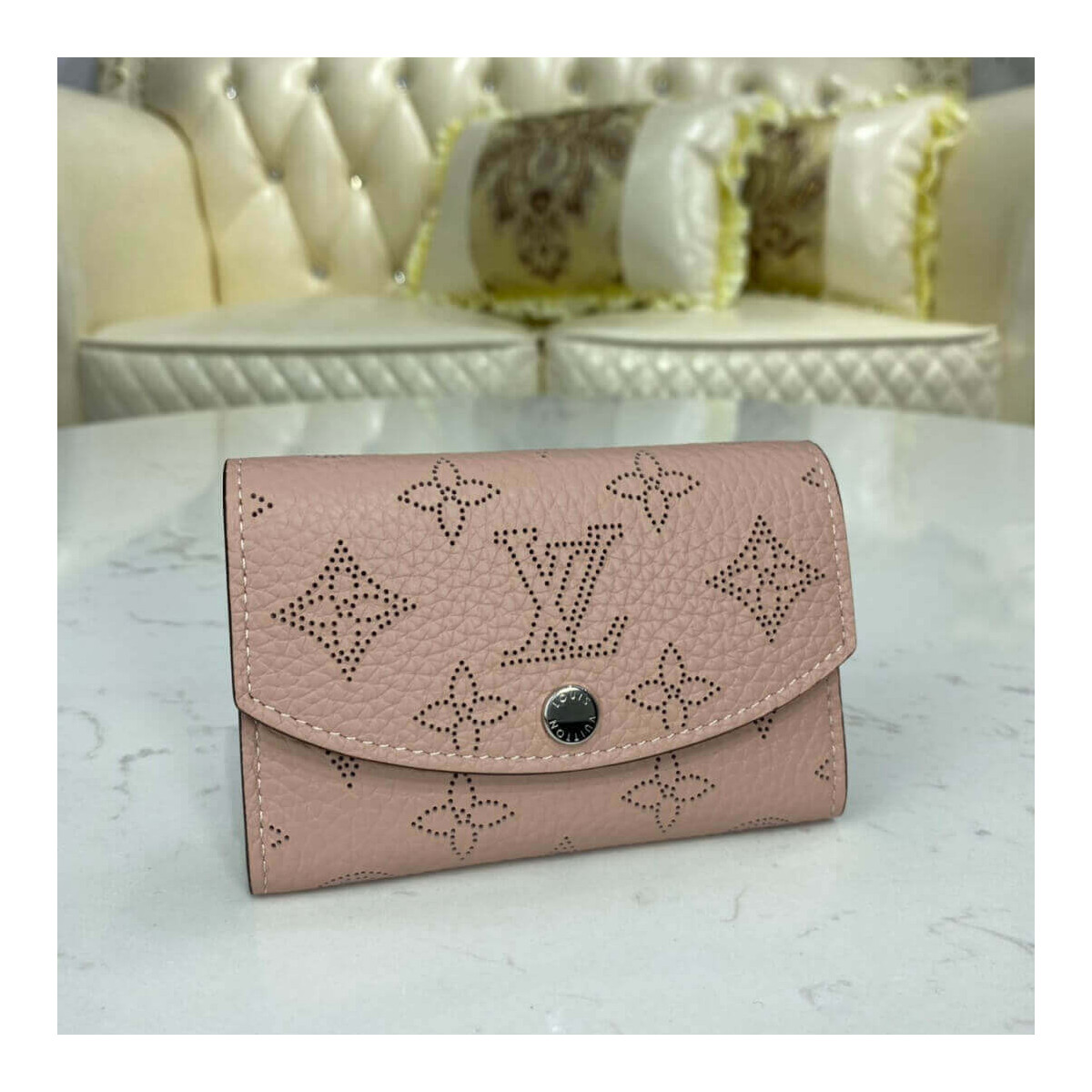 Louis Vuitton Mahina Leather Anae Coin Purse M64050