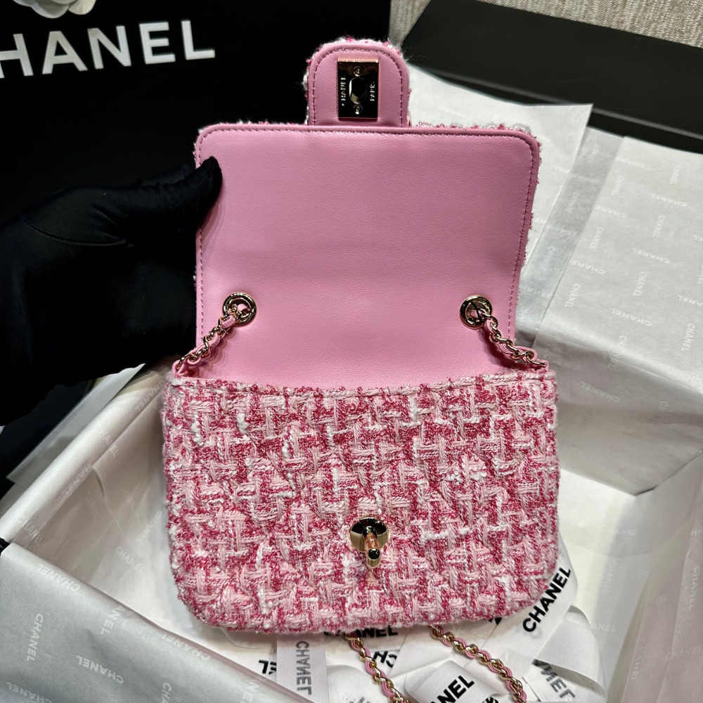 Chanel Mini Flap Bag in Pink Tweed AS3782