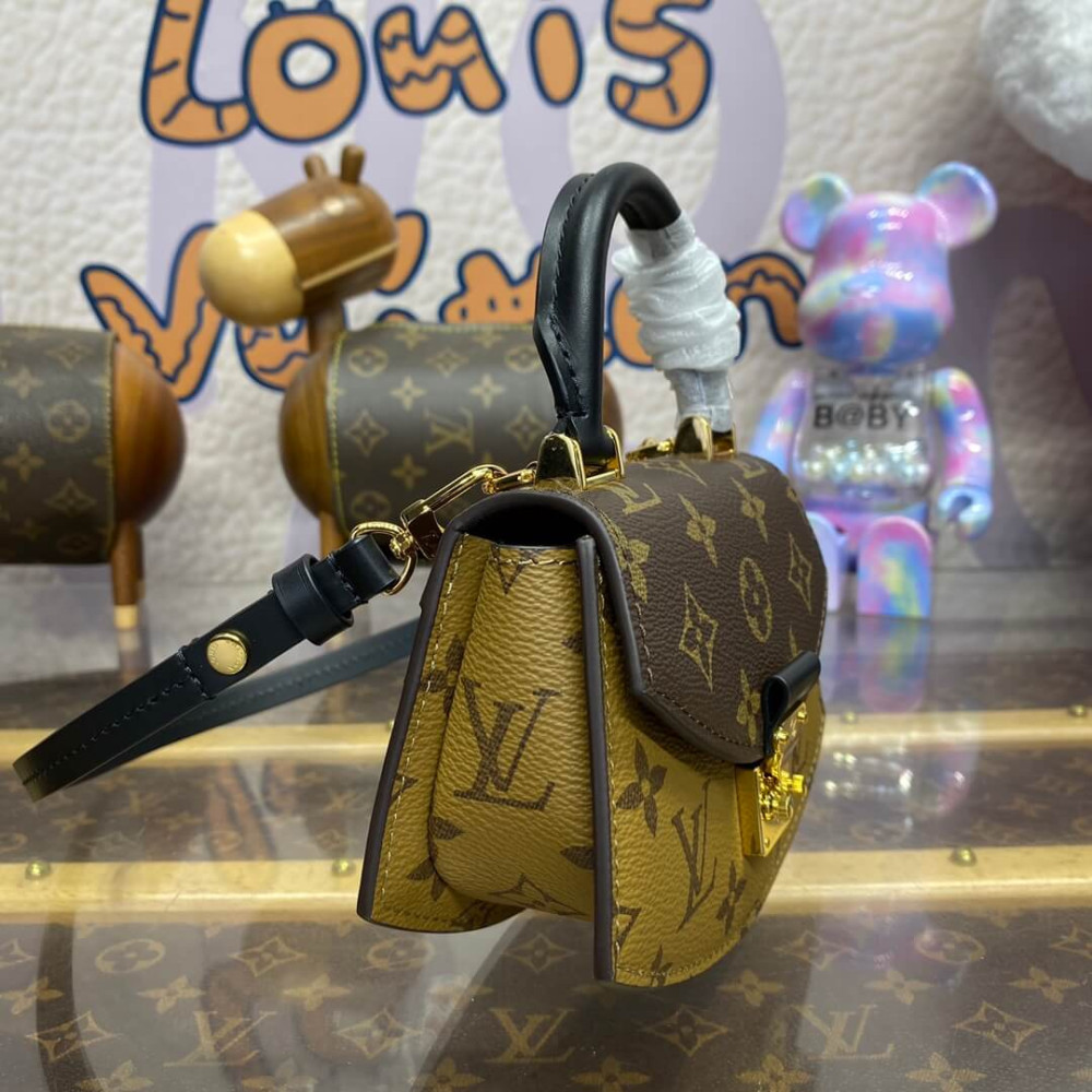 Louis Vuttion Monogram Pico Tilsitt Bag M83473