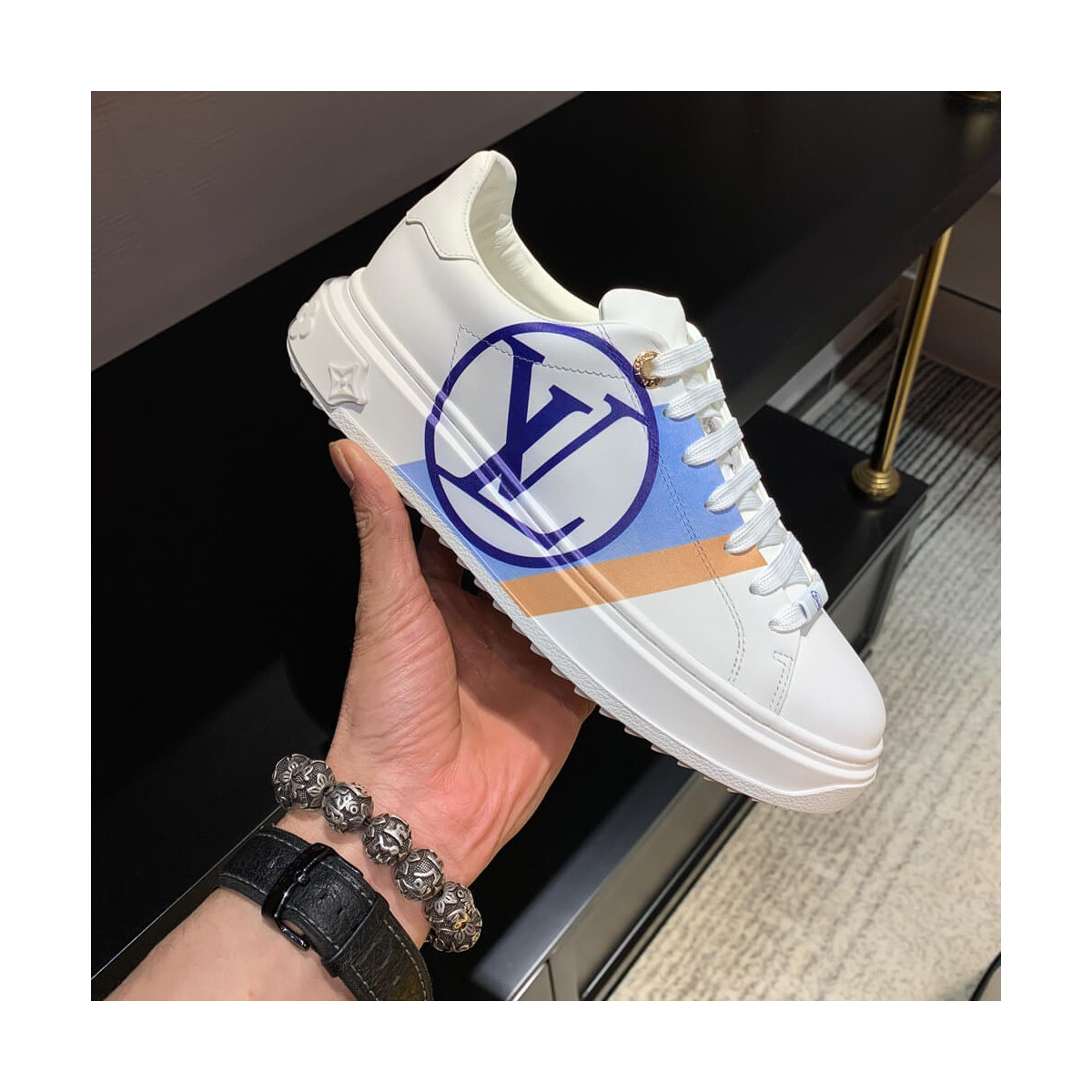 Louis Vuitton Time Out Sneaker 1A64QK