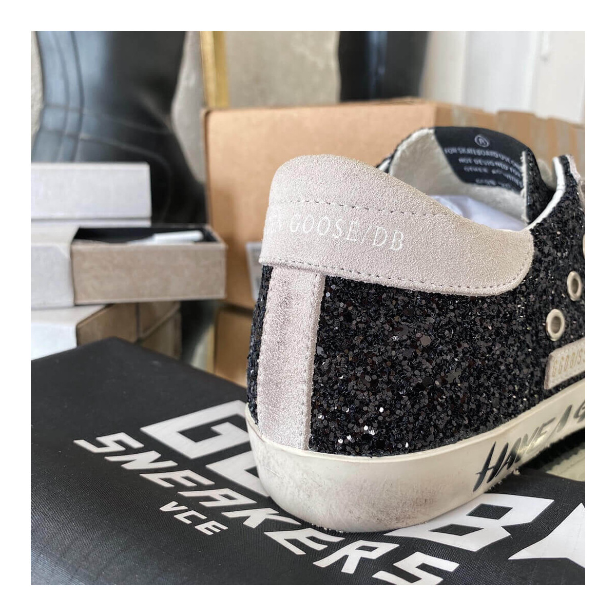 Golden Goose Superstar Sneaker WZ267