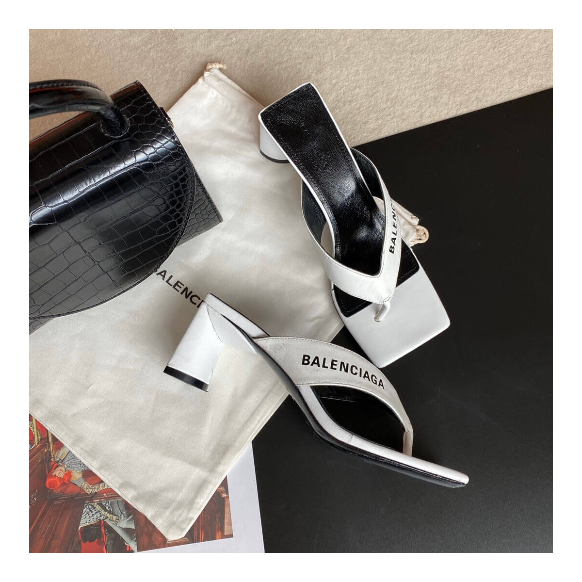 Balenciaga Logo T-bar sandals 434344