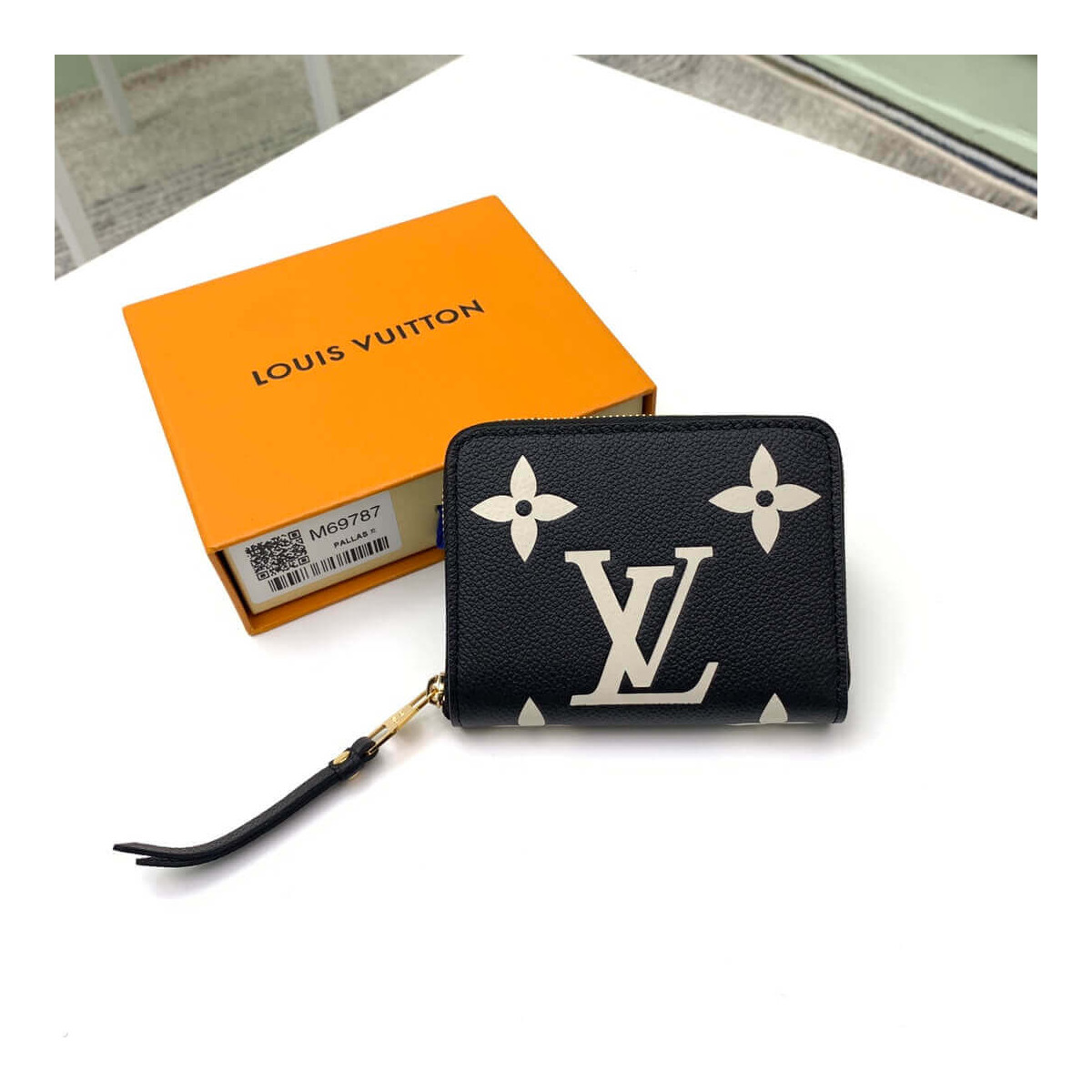 Louis Vuitton Zippy Coin Purse M69787 M69797