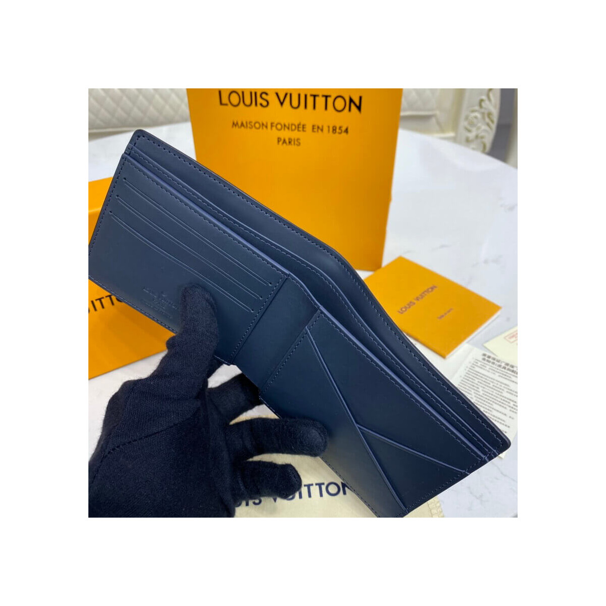 Louis Vuitton Multiple Wallet M58814 M58189