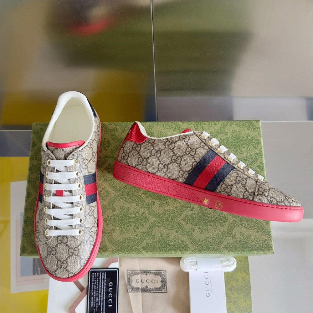 Gucci Beige GG Supreme Ace Sneaker