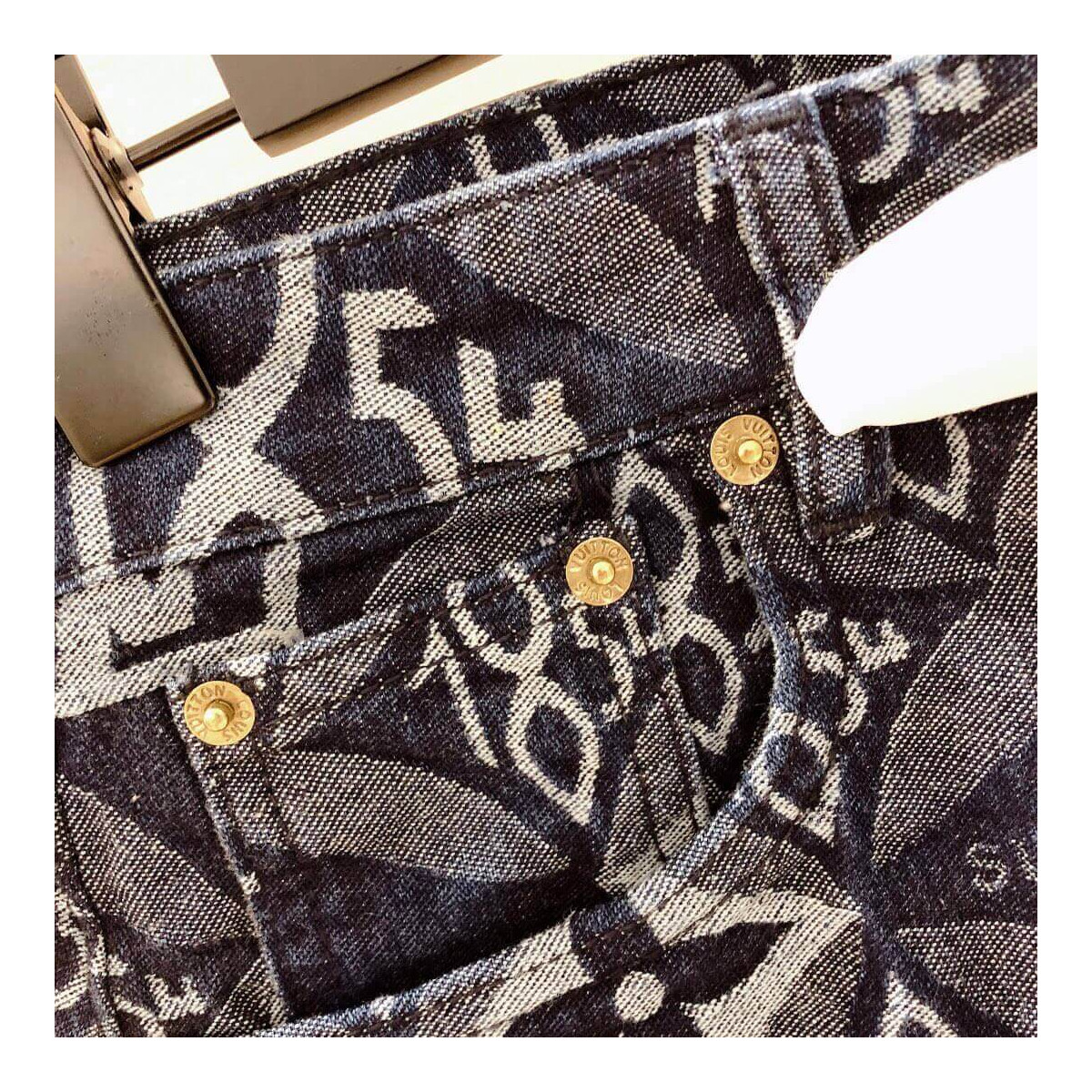 Louis Vuitton Monogram Denim Mini Skirt 1A81VK