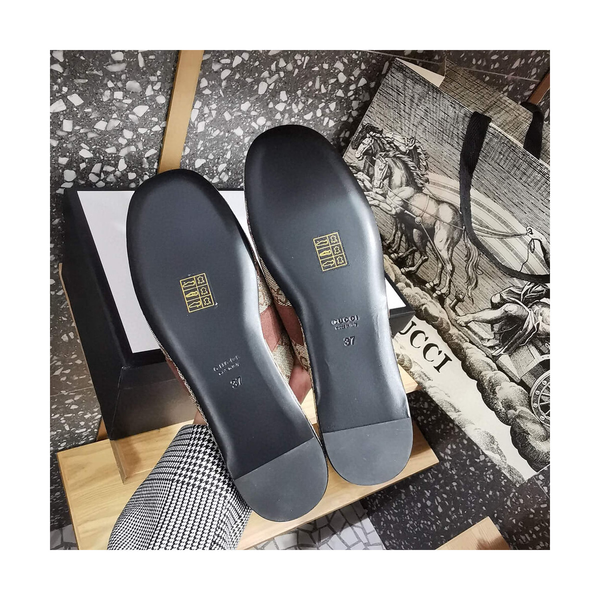 Gucci GG canvas Slipper 604075