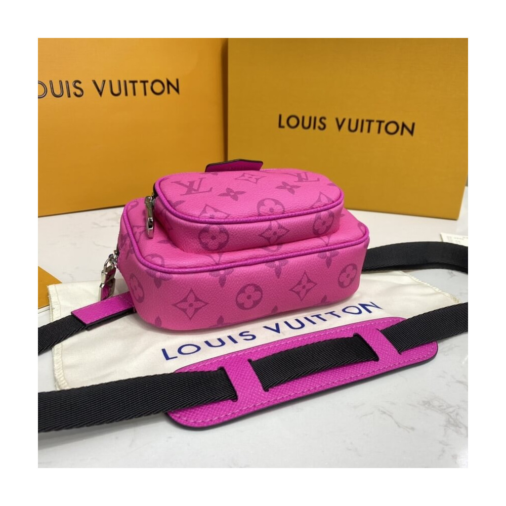 Louis Vuitton Outdoor Pouch Rosy M30781