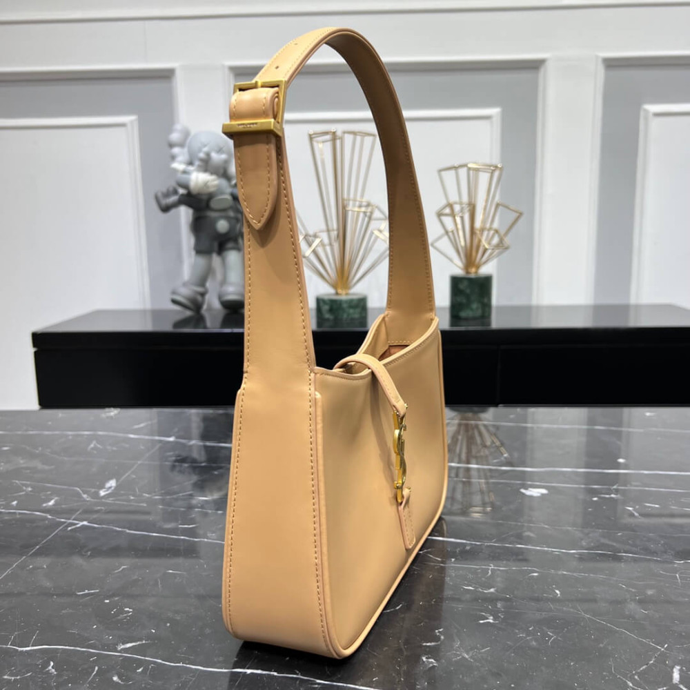 Saint Laurent Le 5 A 7 Shoulder Bag in Smooth Leather 657228