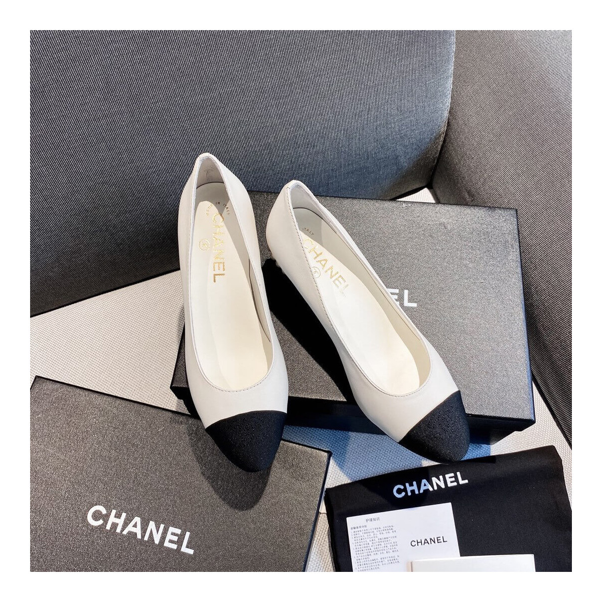 Chanel Pearl Embellished Pumps 32127