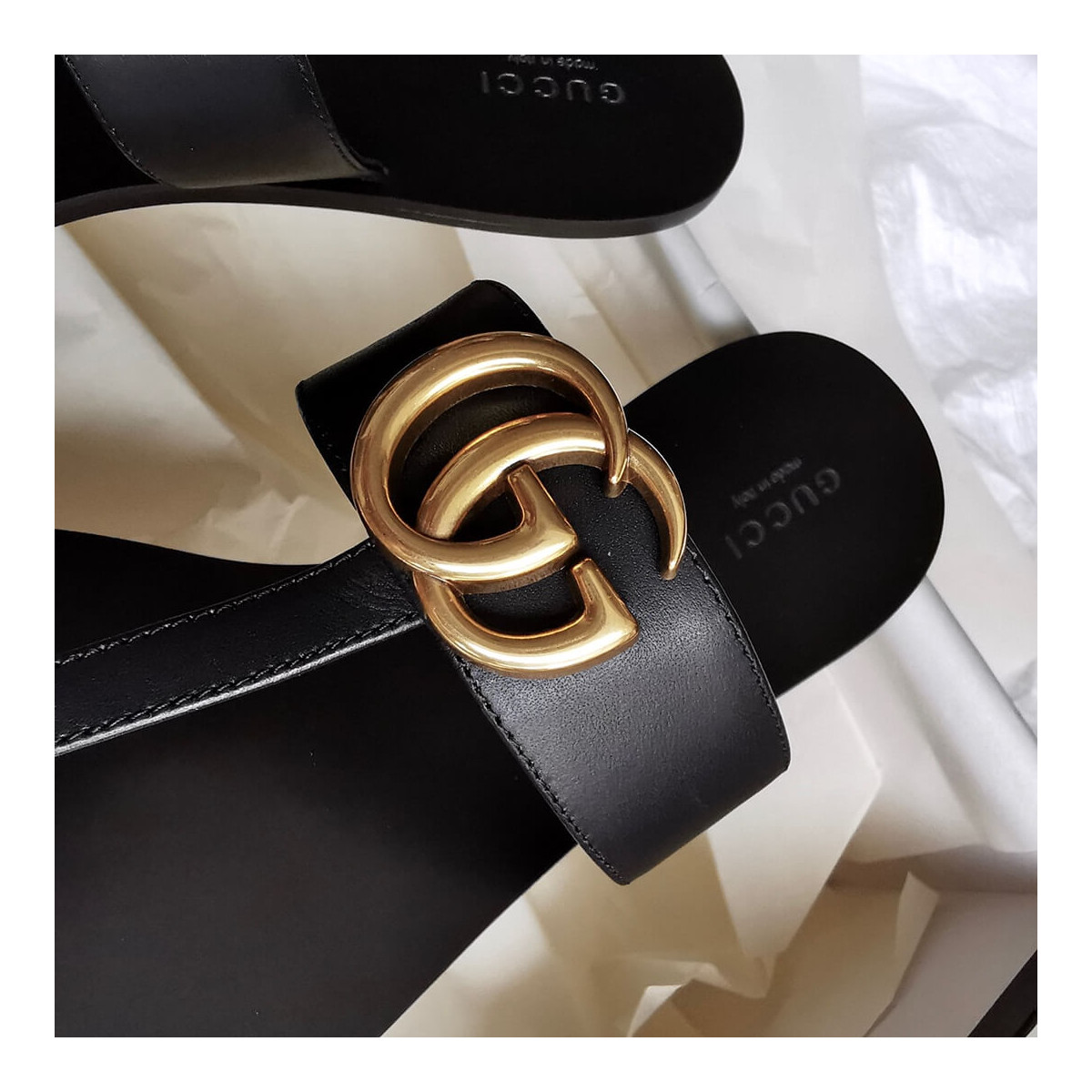 Gucci Leather Thong Sandal With Double G 497444