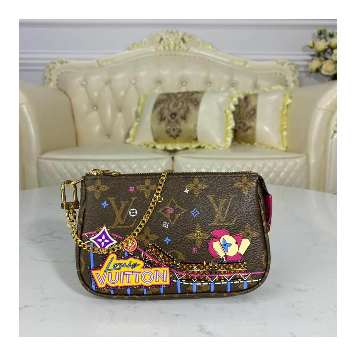 Louis Vuitton Christmas Animation 2020 Mini Pochette Accessoires M69752